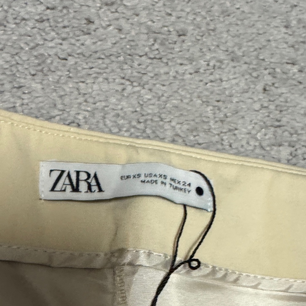 Zara Cream Skirt with Elegant Design - Picture 2 of 4